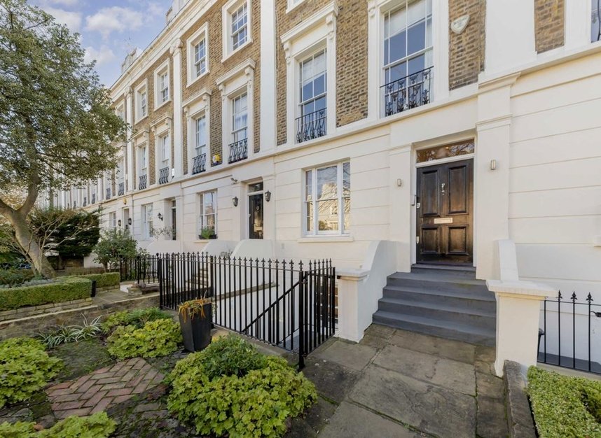 Properties let in Queens Grove - NW8 6EL view1