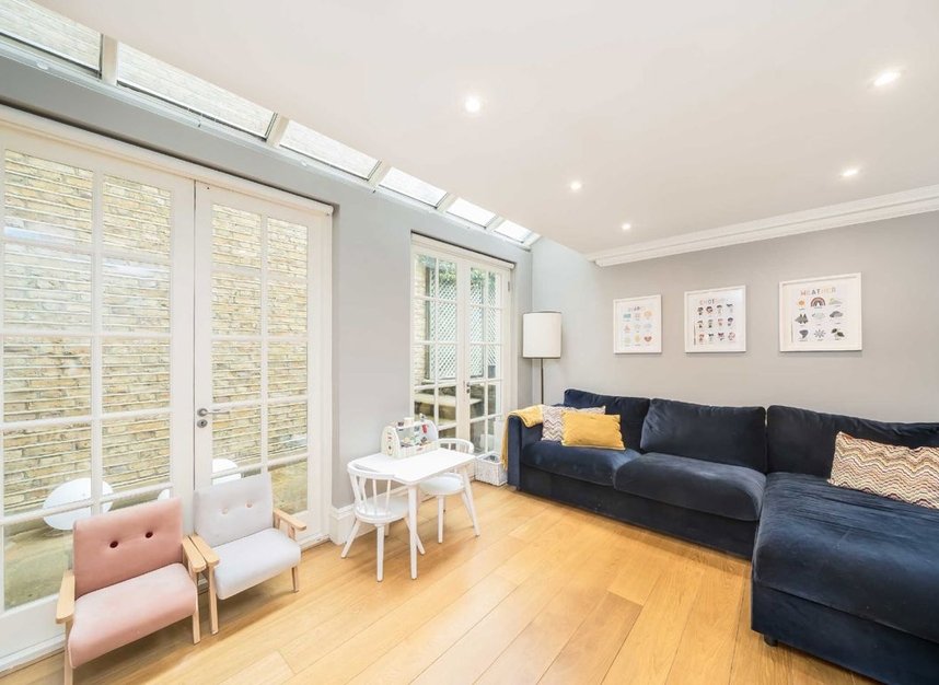 Properties let in Queens Grove - NW8 6EL view4