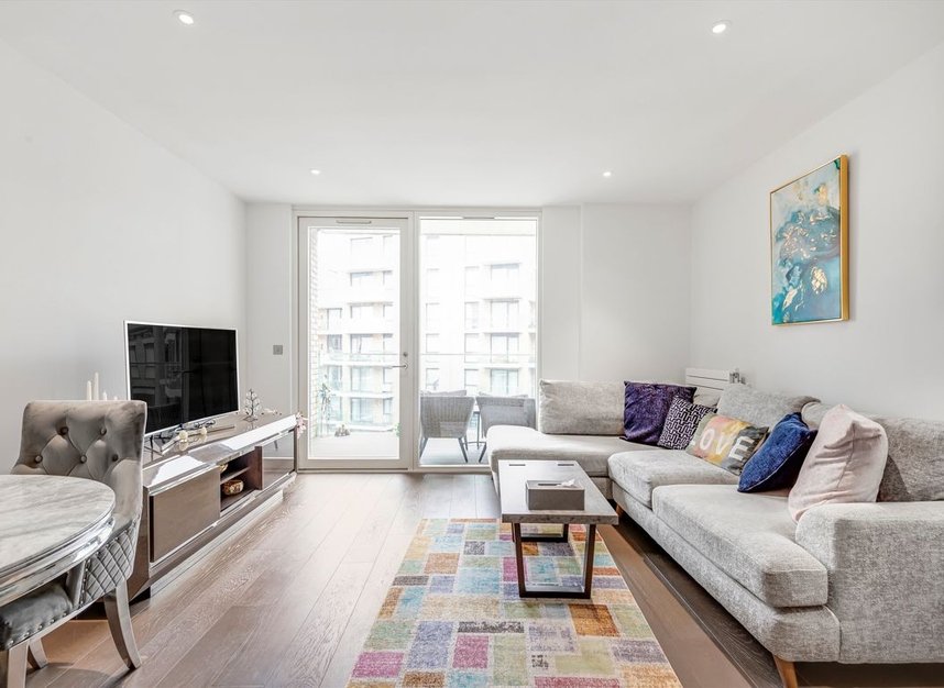 Properties let in Queenshurst Square - KT2 5FW view2