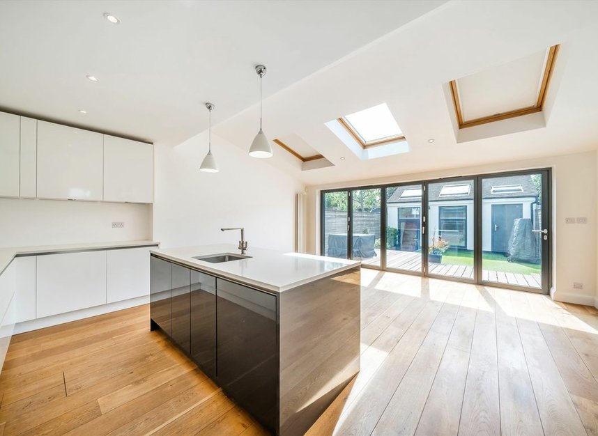 Properties let in Ravensbourne Road - TW1 2DH view3