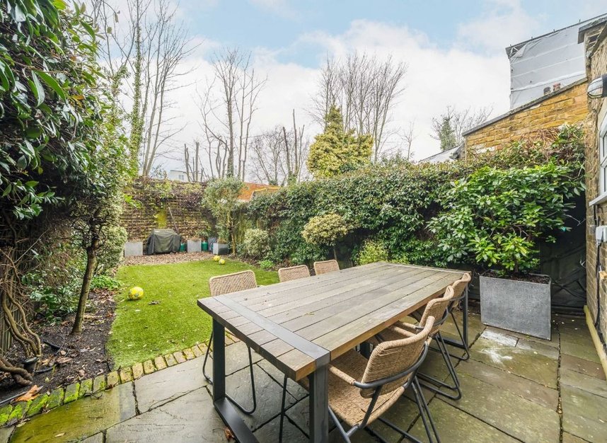 Properties let in Ravenslea Road - SW12 8RT view7