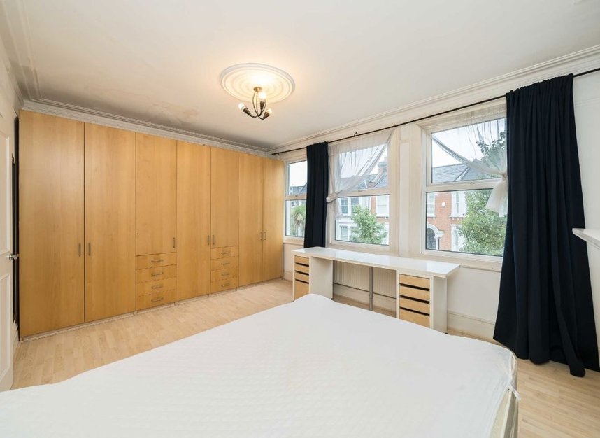 Properties to let in Ravenslea Road - SW12 8RT view7