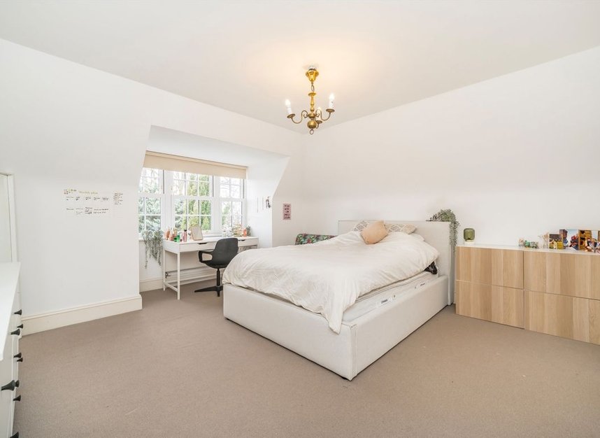 Properties to let in Redcliffe Gardens - W4 3RG view5