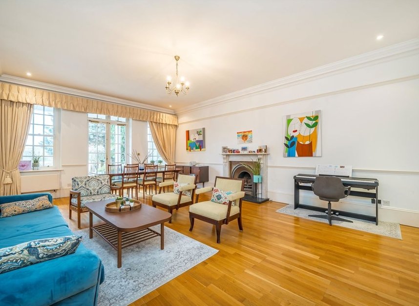 Properties to let in Redcliffe Gardens - W4 3RG view2