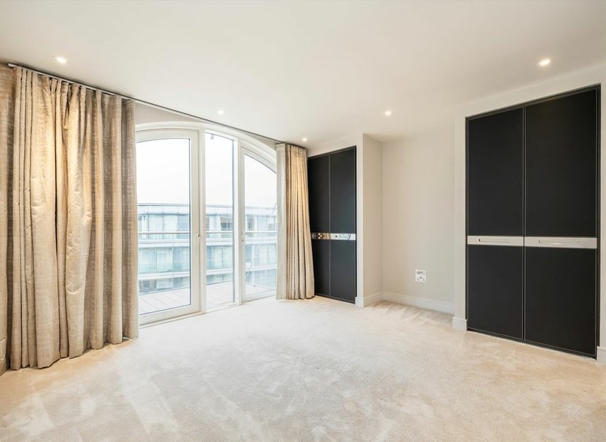 Properties let in Regatta Lane - W6 9BF view5