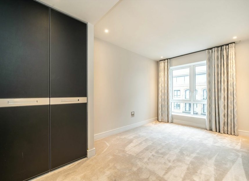 Properties let in Regatta Lane - W6 9BF view7
