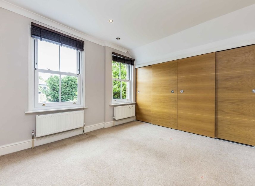 Properties to let in Richmond Park Road - KT2 6AG view5