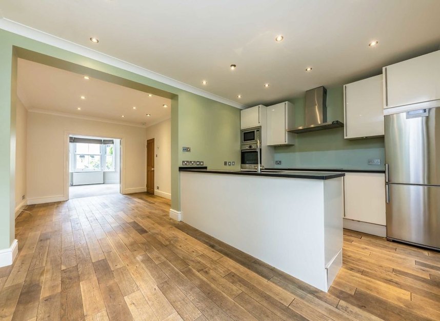 Properties to let in Richmond Park Road - KT2 6AG view3