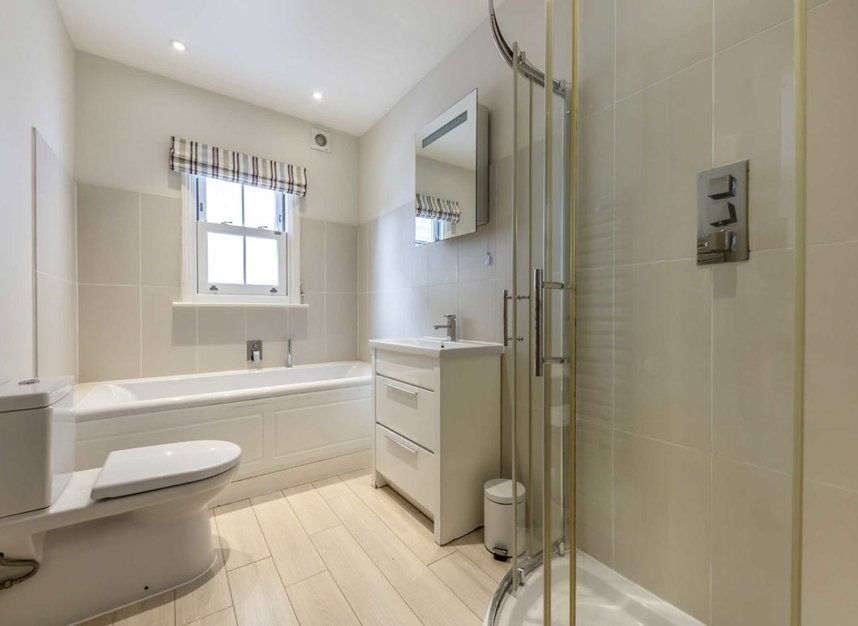 Properties to let in Richmond Park Road - KT2 6AG view6