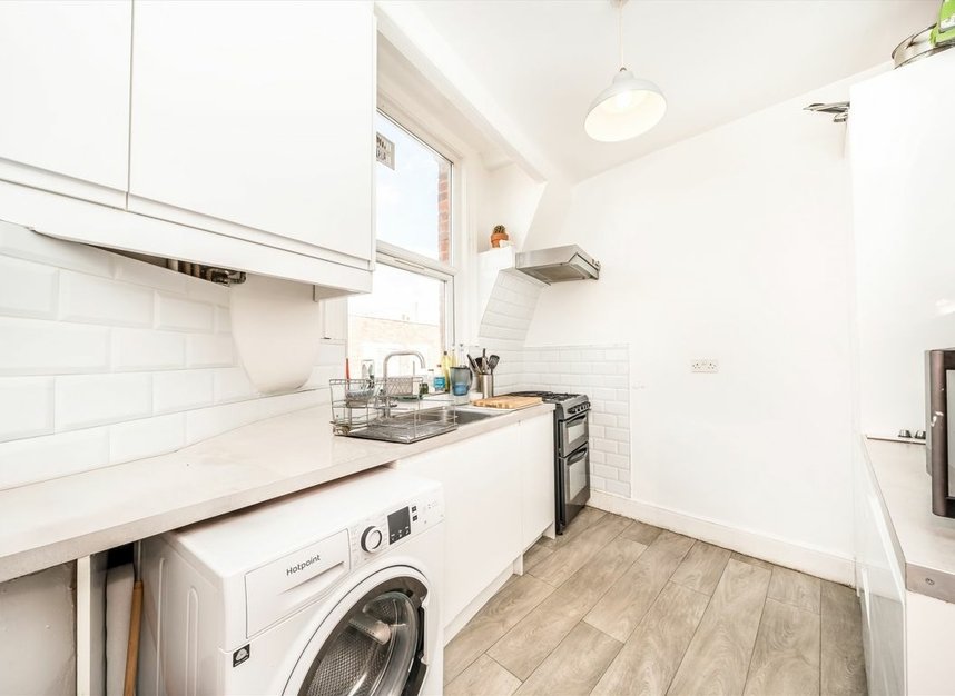 Properties let in Richmond Road - TW1 2EJ view3