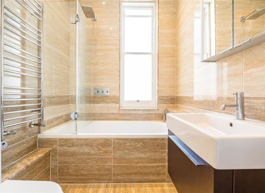 Properties to let in Ridgmount Gardens - WC1E 7AT view5
