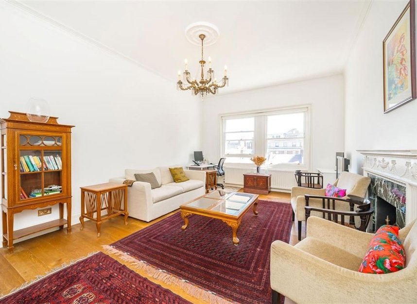 Properties to let in Ridgmount Gardens - WC1E 7AT view2