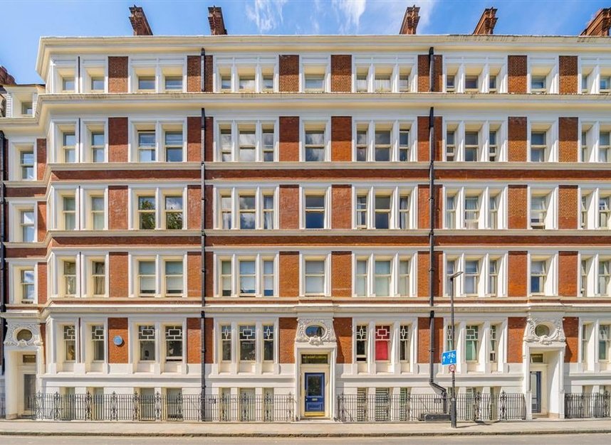 Properties to let in Ridgmount Gardens - WC1E 7AT view1