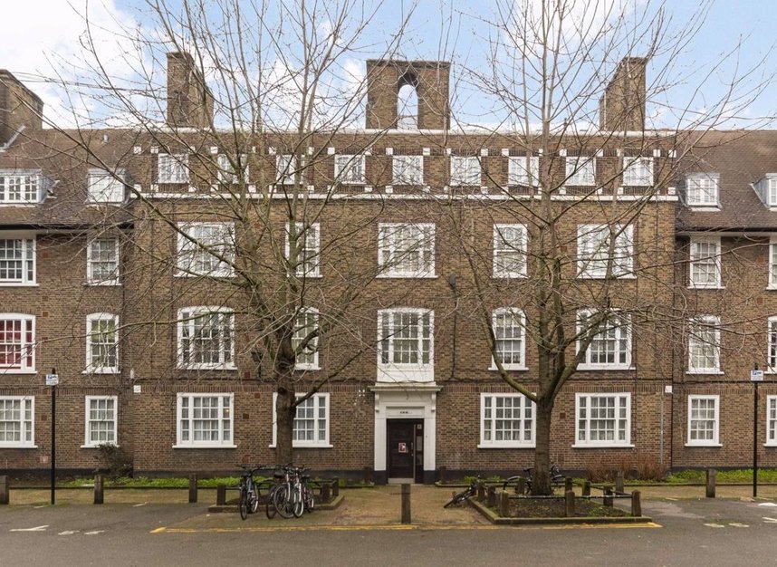 Flat To Rent In Riverside Gardens London W6 Dexters