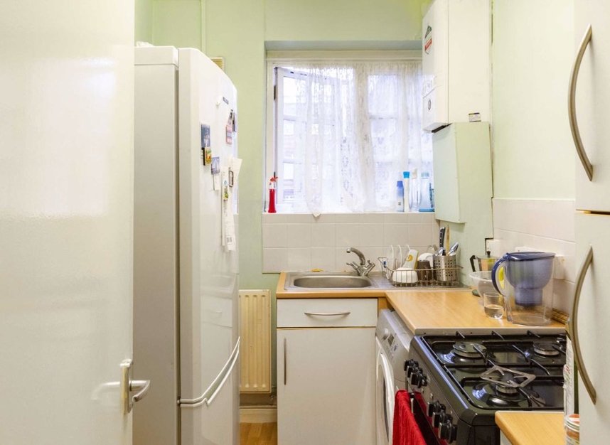 Flat To Rent In Riverside Gardens London W6 Dexters