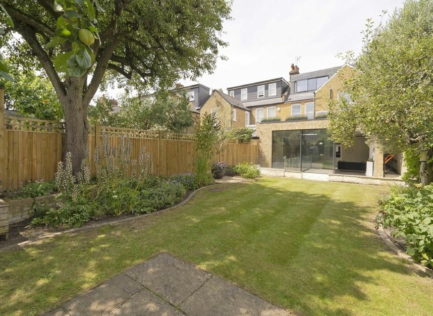 Properties let in Rodenhurst Road - SW4 8AF view7