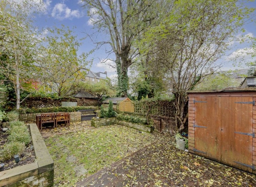 Properties let in Roderick Road - NW3 2NL view7