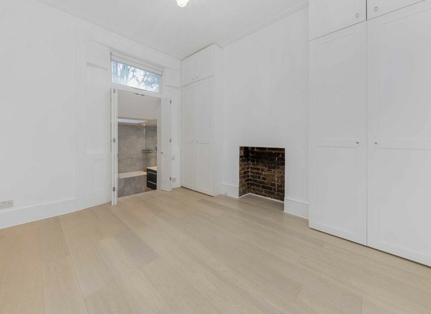 Properties let in Roderick Road - NW3 2NL view4