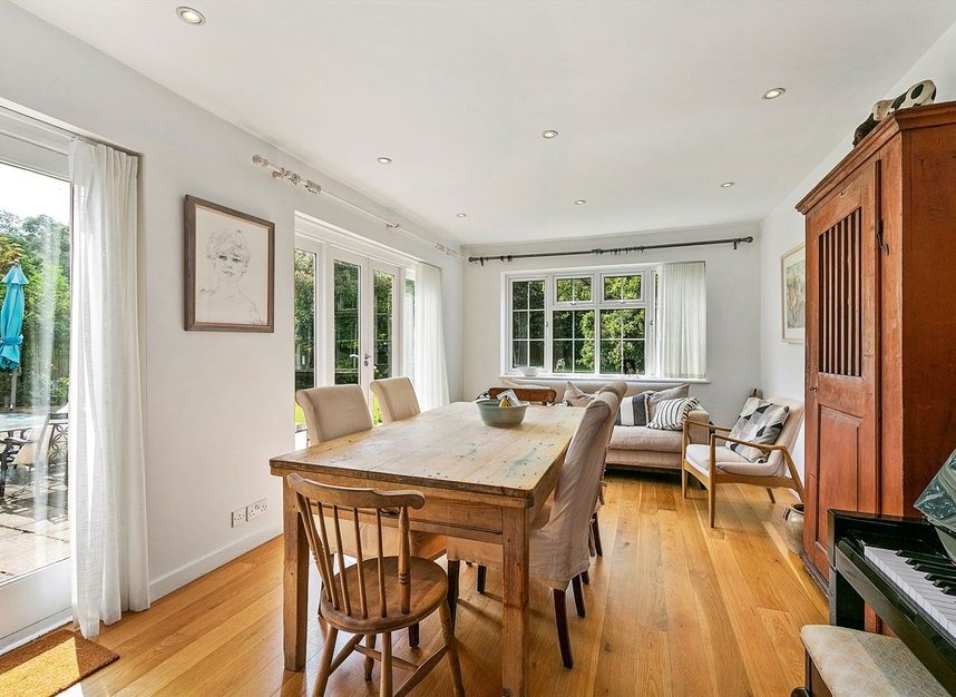 Properties to let in Roedean Crescent - SW15 5JU view3