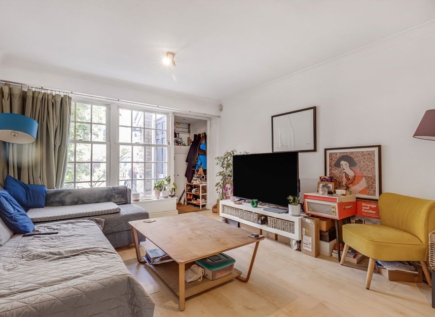 Properties let in Roland Mews - E1 3JT view2