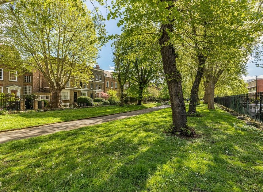 Properties let in Roland Mews - E1 3JT view6