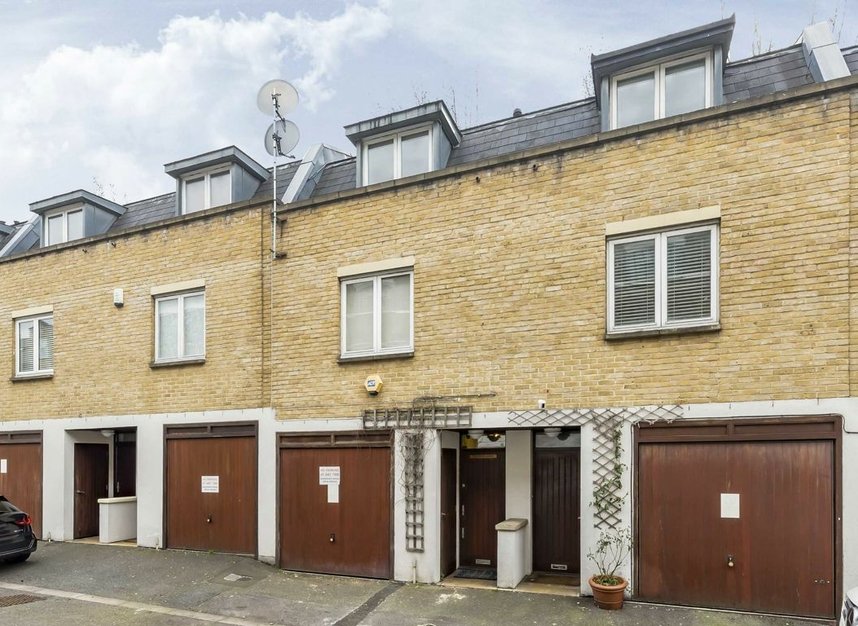 Properties let in Rosemont Road - NW3 6NE view1