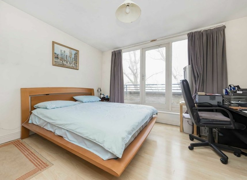 Properties let in Rosemont Road - NW3 6NE view3