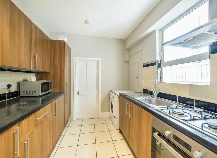Properties let in Rostella Road - SW17 0HU view2