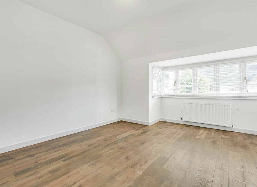 Properties to let in Rothesay Avenue - TW10 5EB view6