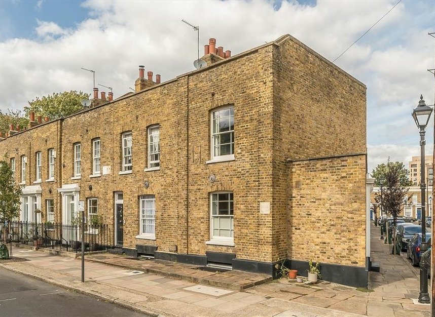 Properties let in Salmon Lane - E14 7NA view1
