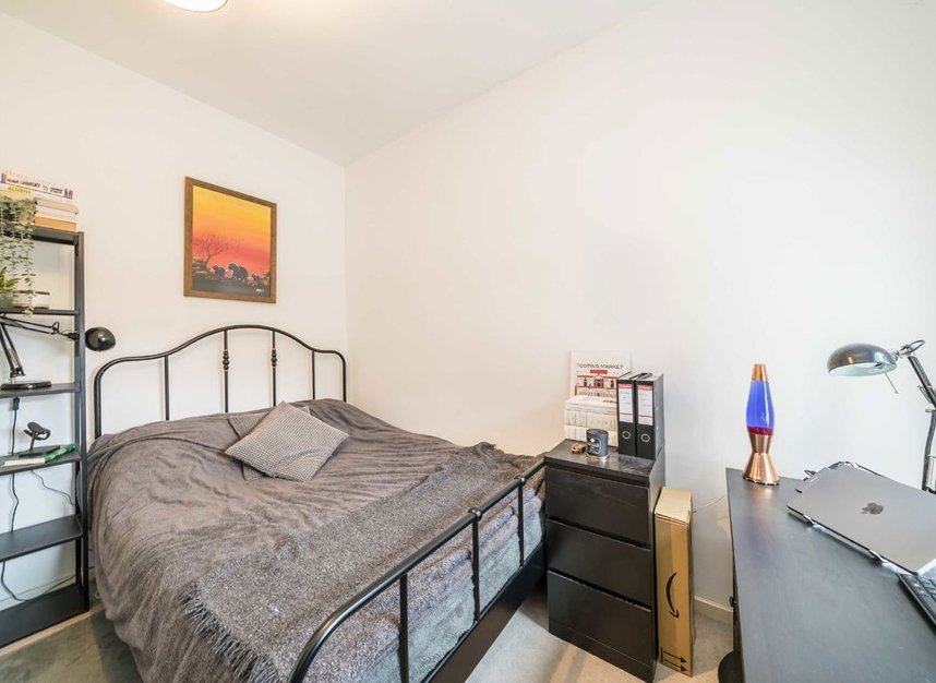 Properties let in Selkirk Road - SW17 0ER view6