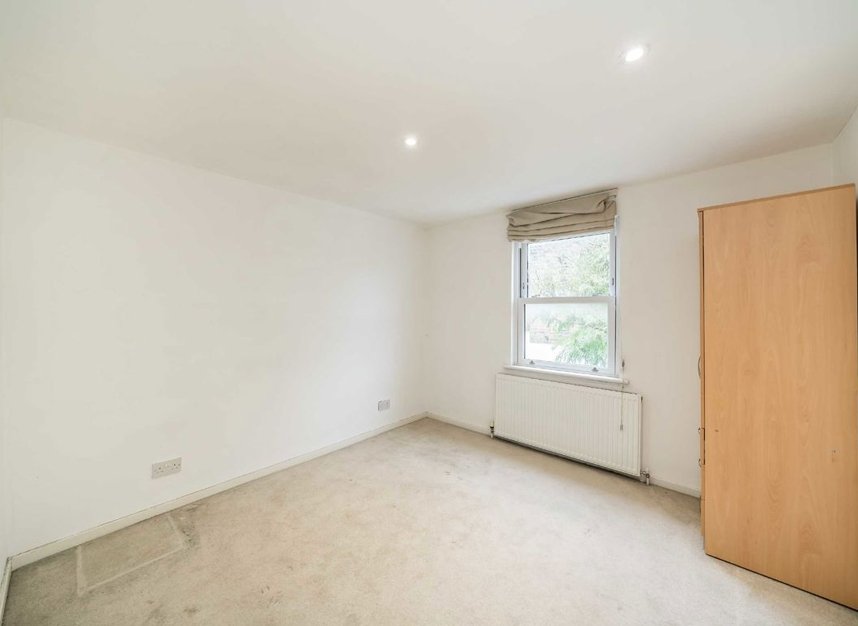 Properties let in Selkirk Road - SW17 0ER view7