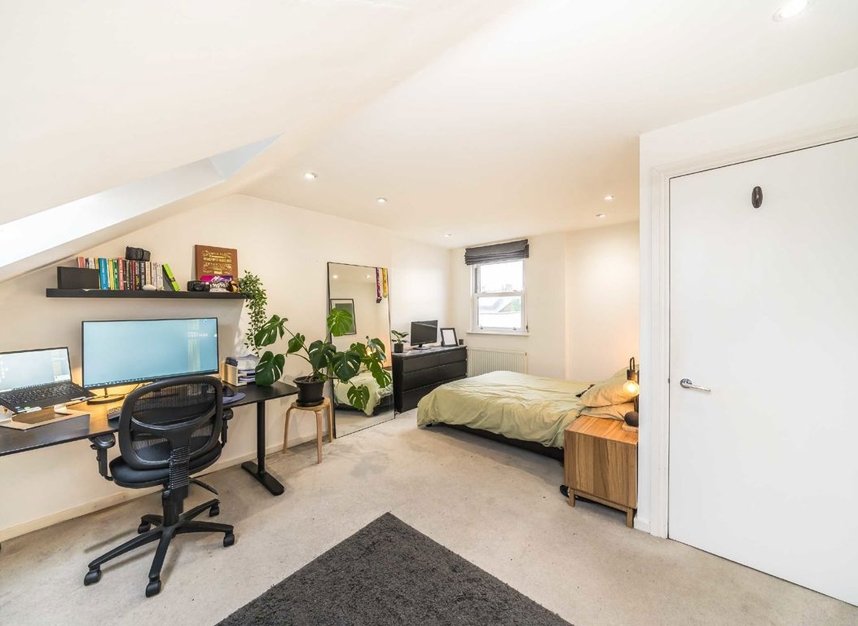 Properties let in Selkirk Road - SW17 0ER view4
