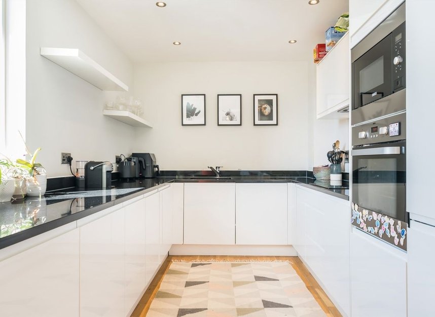 Properties to let in Selsea Place - N16 8BE view3