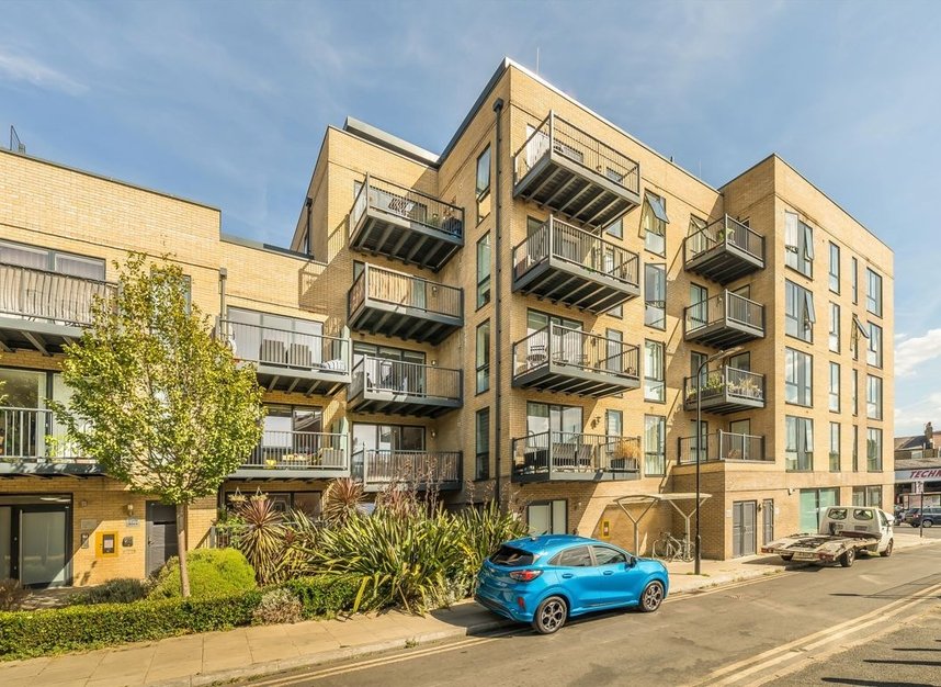 Properties to let in Selsea Place - N16 8BE view8