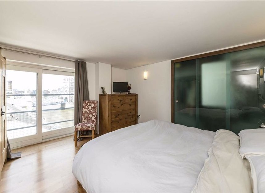 Properties to let in Shad Thames - SE1 2YE view3