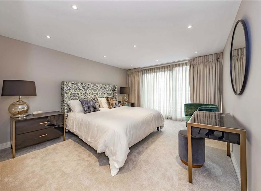 Properties to let in Shad Thames - SE1 2LY view7