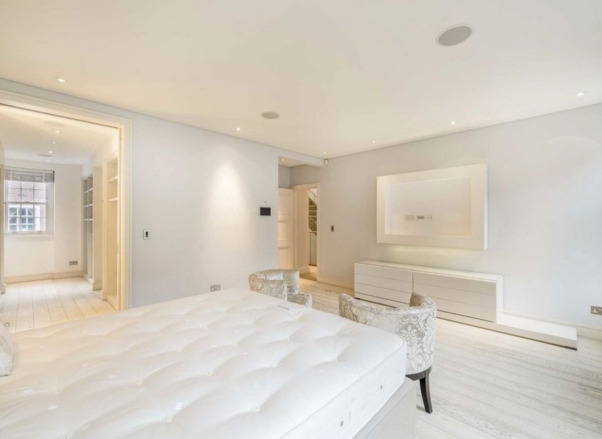 Properties to let in Shepherds Close - W1K 6EA view6