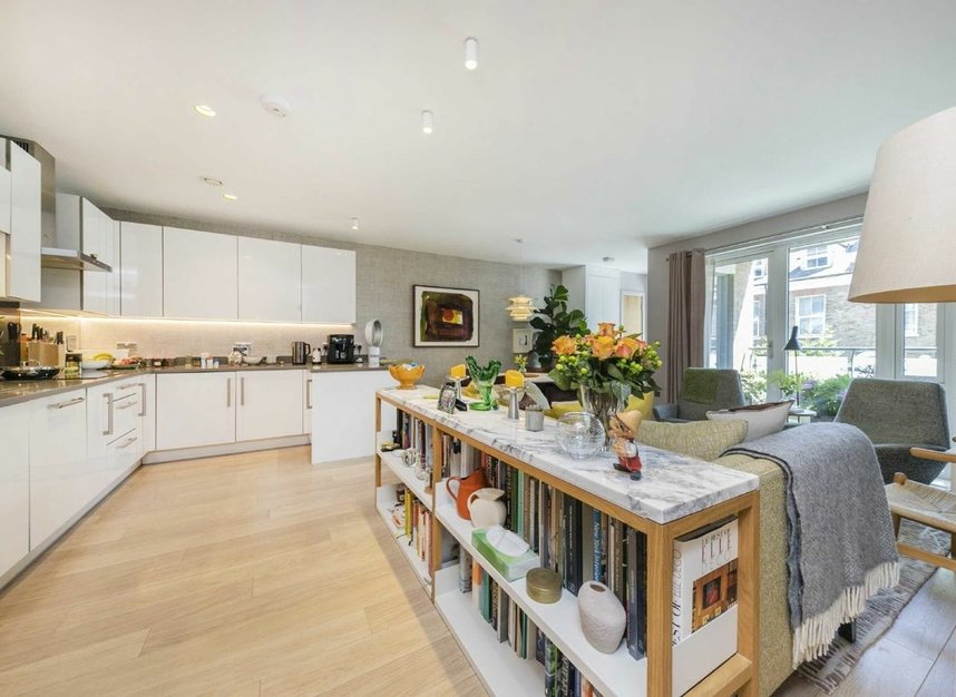 Properties let in Sidney Road - SW9 0FE view3