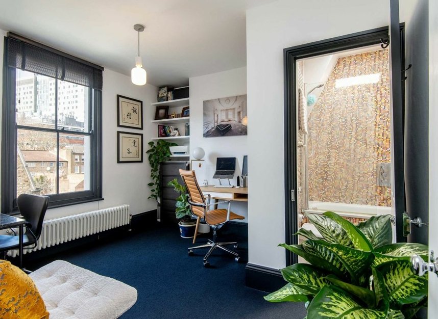 Properties let in Sidney Square - E1 2EY view12