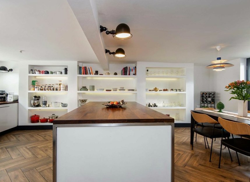 Properties let in Sidney Square - E1 2EY view8