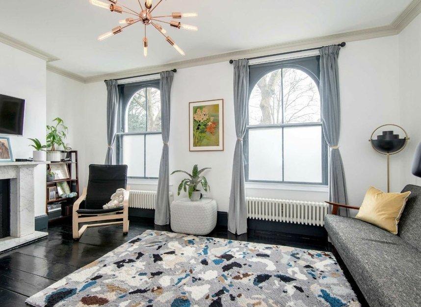 Properties let in Sidney Square - E1 2EY view4