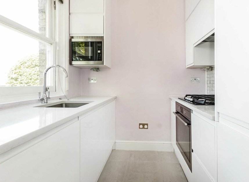 Properties let in Sinclair Road - W14 0NR view3