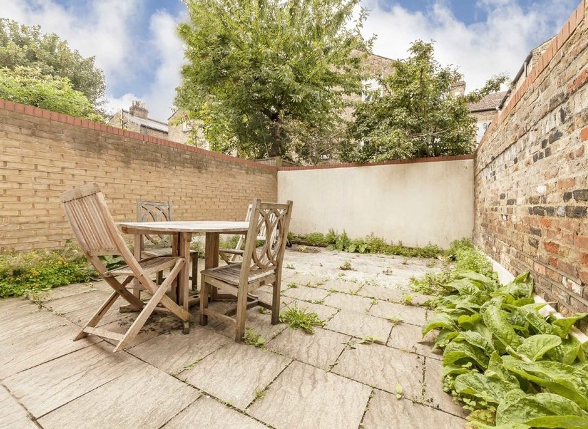 Properties to let in Solon Road - SW2 5UU view4