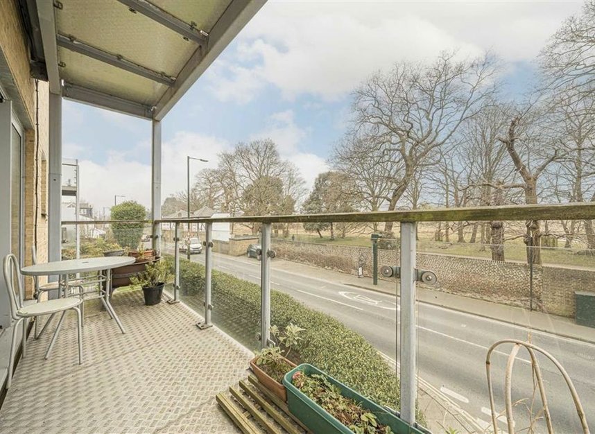 Properties let in Southcott Road - TW11 0BZ view6