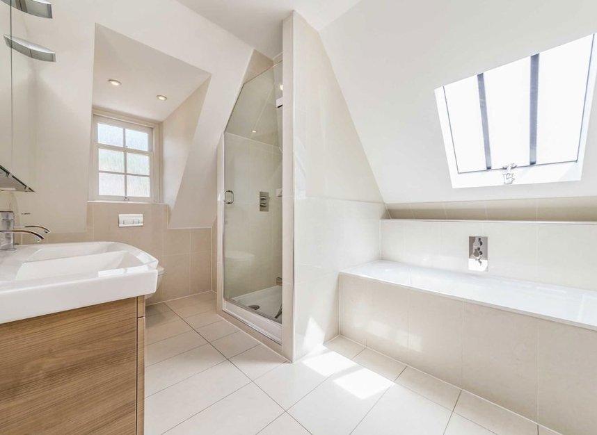 Properties let in Southwood Avenue - KT2 7HD view9