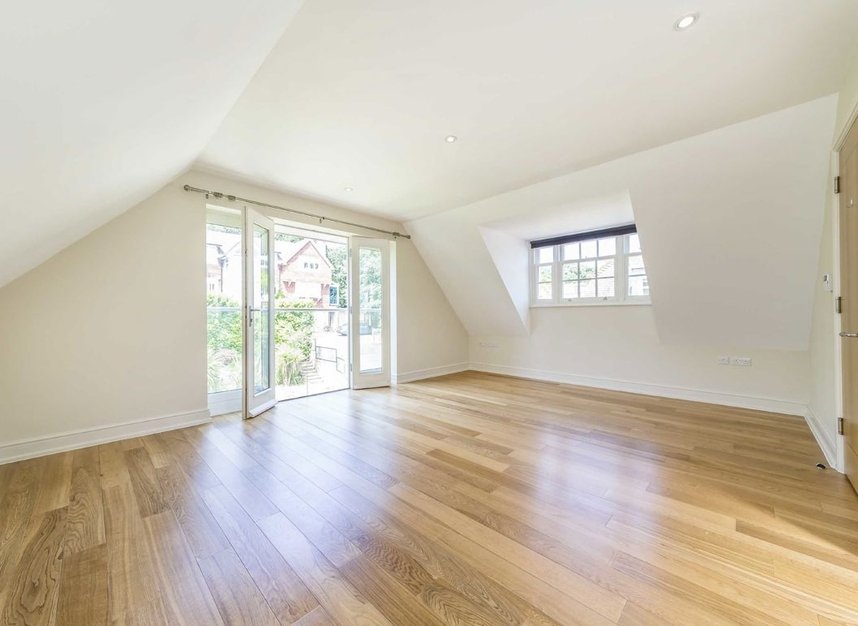 Properties let in Southwood Avenue - KT2 7HD view4