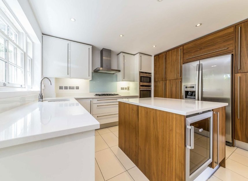 Properties let in Southwood Avenue - KT2 7HD view3