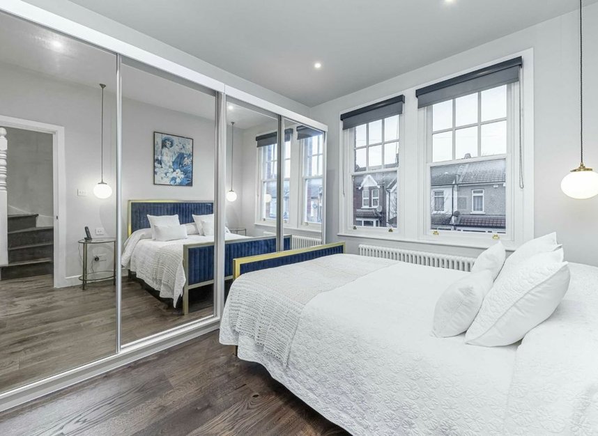 Properties let in Spencer Road - N11 1JX view5