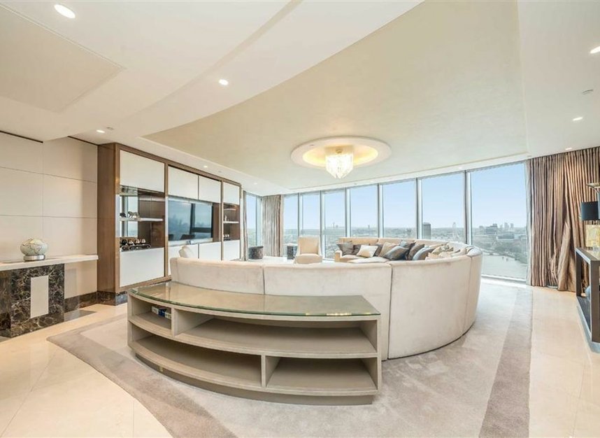 Properties to let in St. George Wharf - SW8 2BW view4